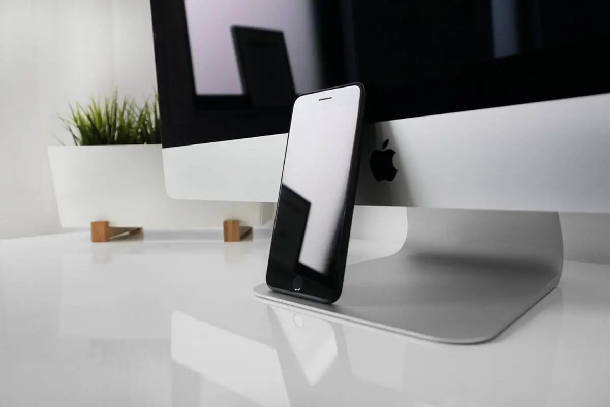 Bit Company Phone